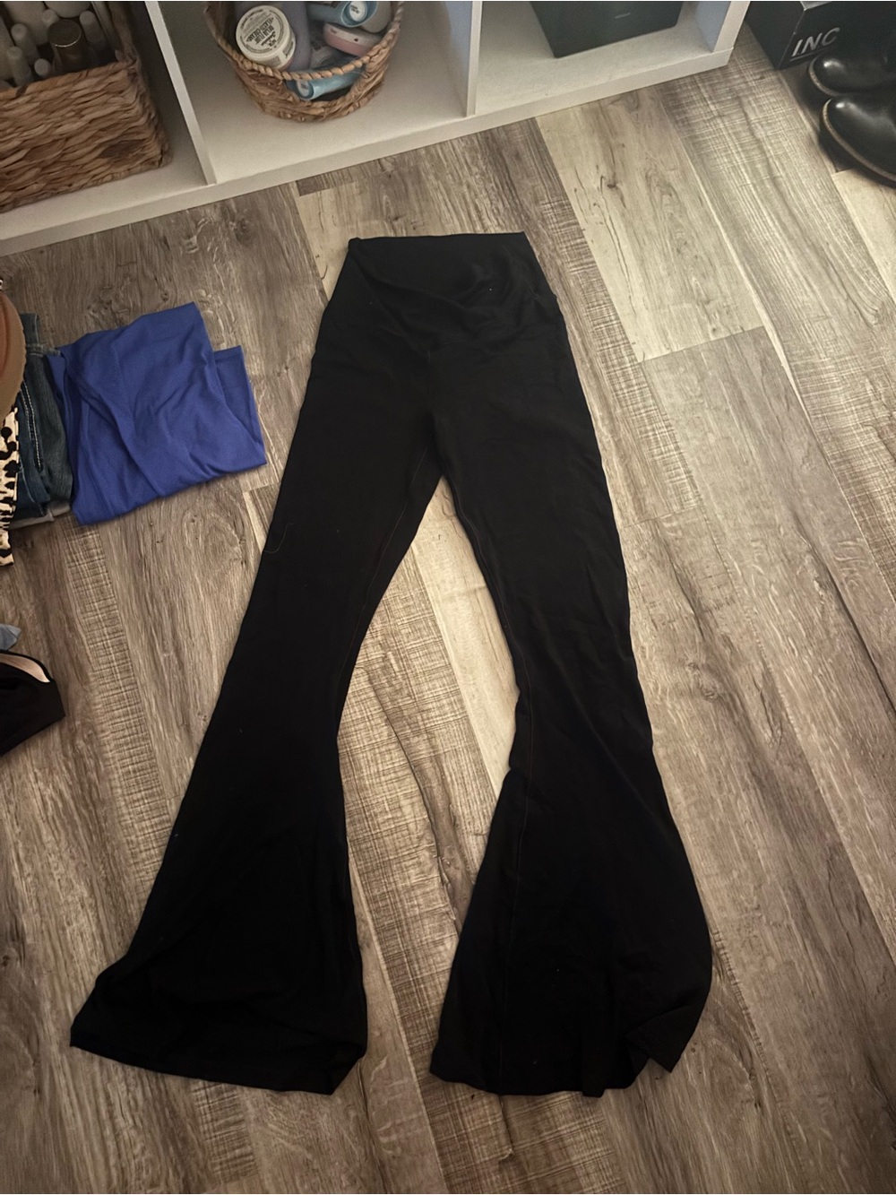 aerie Black Flare Leggings - High-Rise Stretch